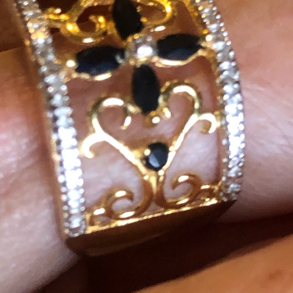 Sapphire & diamond ring size 8 marked sterling “925” with 22 k gold plate - Picture 6 of 10